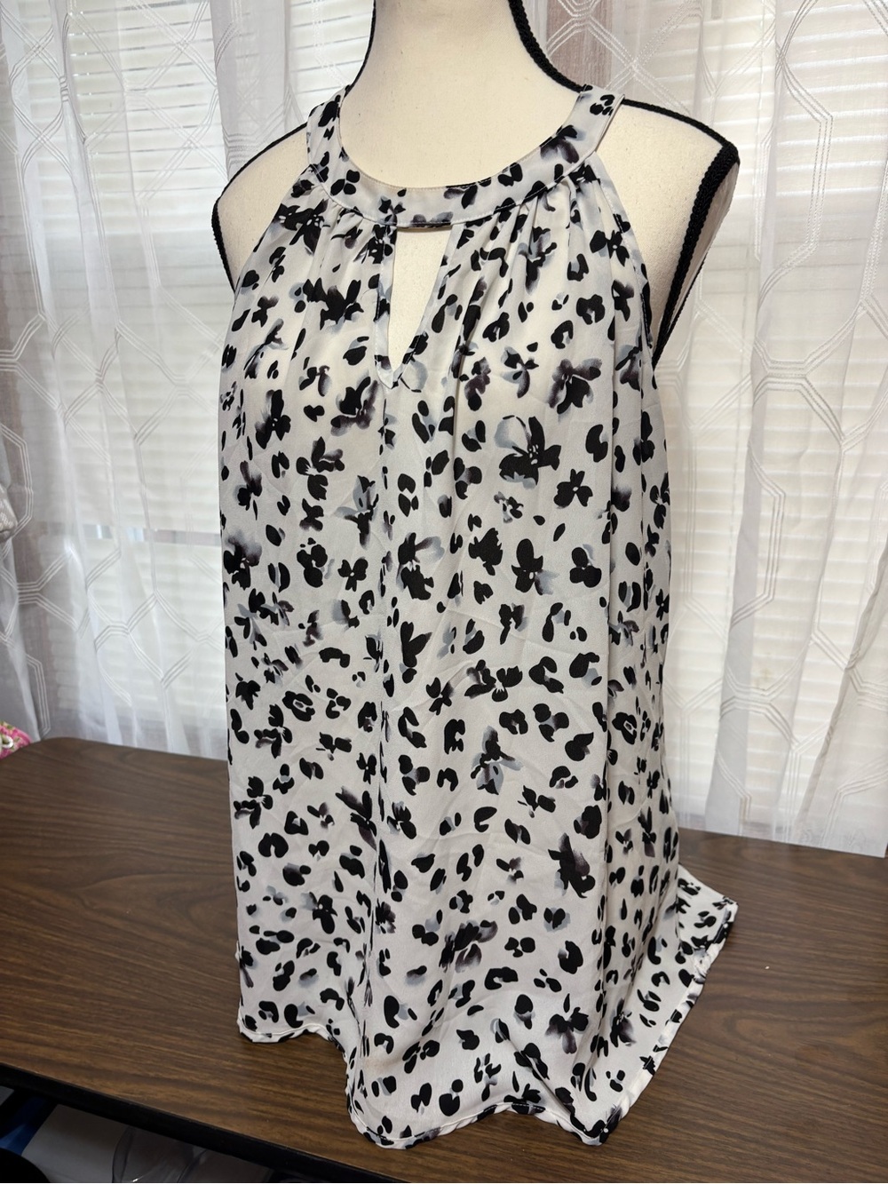 Paper moon sz large tank flowy top pretty button closure 23p2p 25L